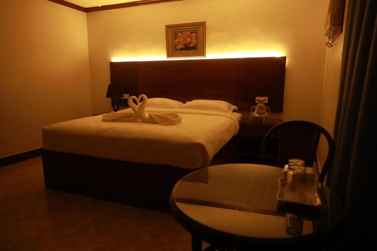 Bohol Plaza Mountain Resort And Restaurant Dauis Kültér fotó