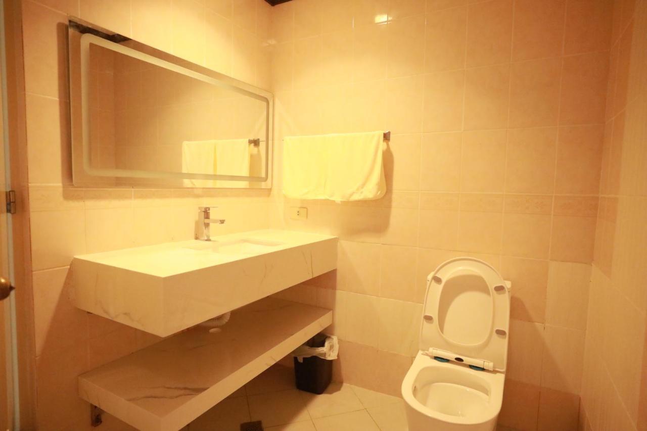 Bohol Plaza Mountain Resort And Restaurant Dauis Kültér fotó