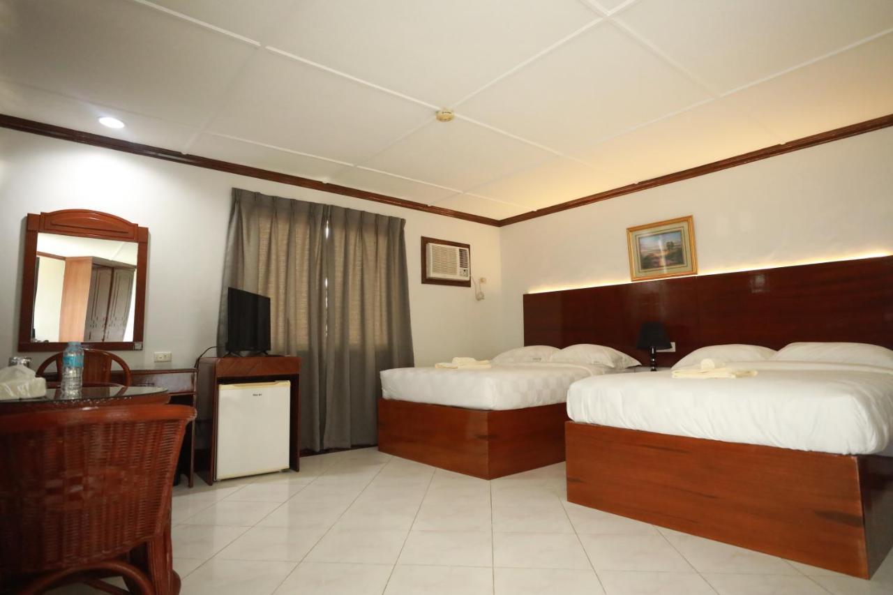 Bohol Plaza Mountain Resort And Restaurant Dauis Kültér fotó