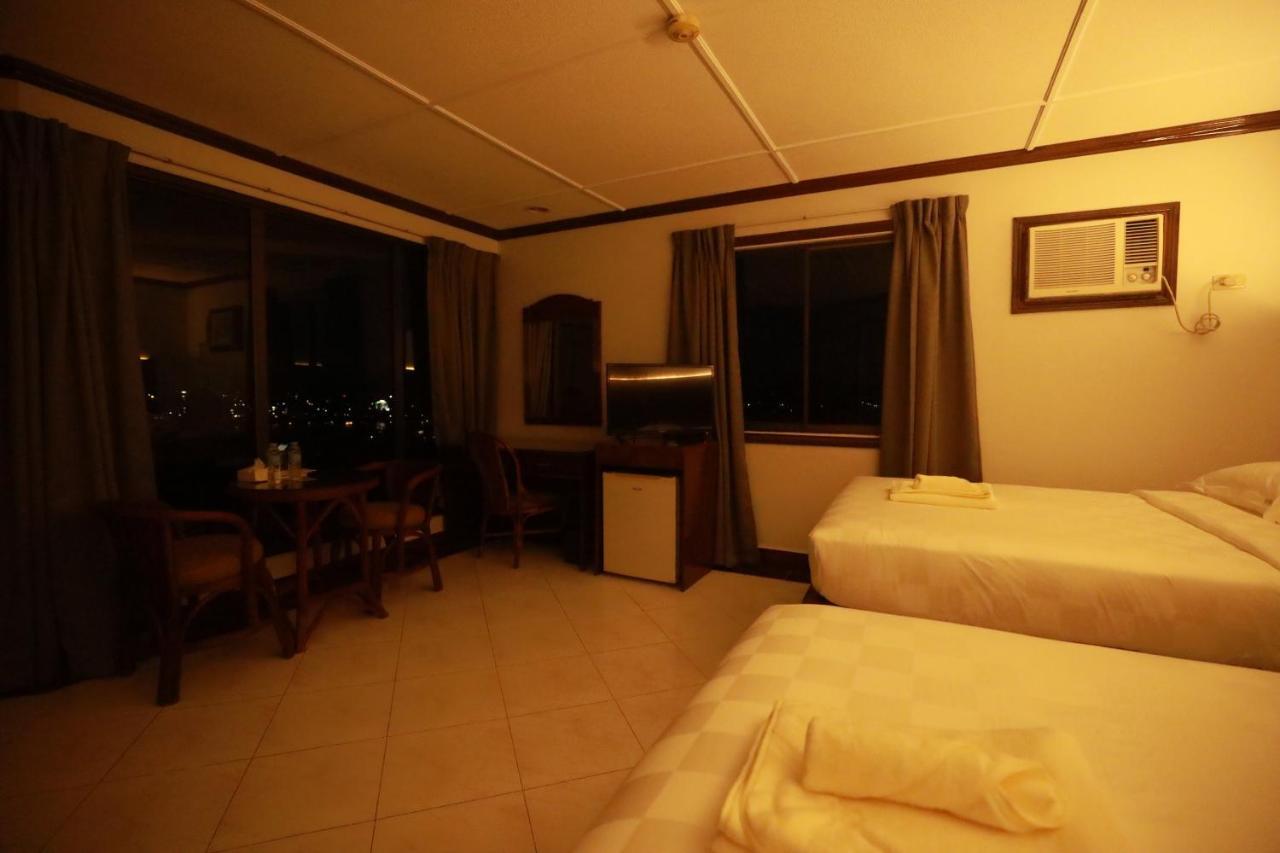 Bohol Plaza Mountain Resort And Restaurant Dauis Kültér fotó