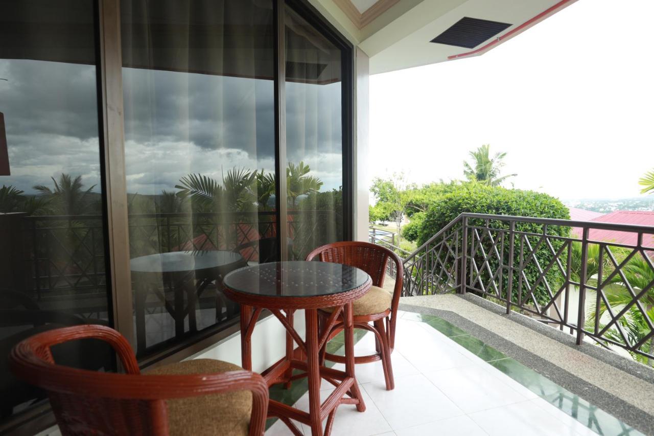 Bohol Plaza Mountain Resort And Restaurant Dauis Kültér fotó