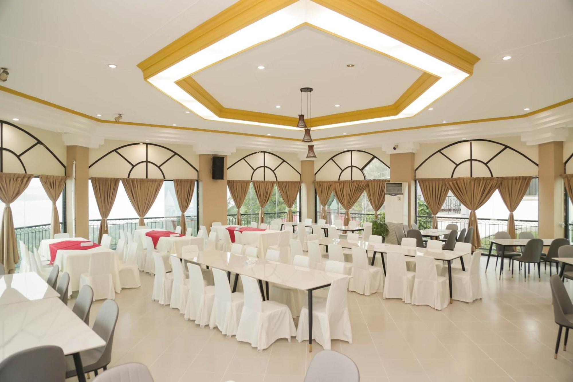 Bohol Plaza Mountain Resort And Restaurant Dauis Kültér fotó